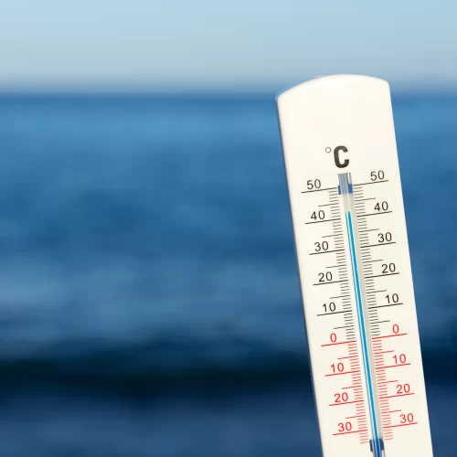 close-up-thermometer-showing-high-temperature